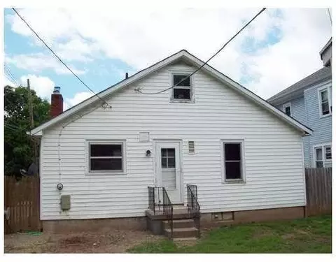 816 Elm St, Springfield, OH 45503 photo 2