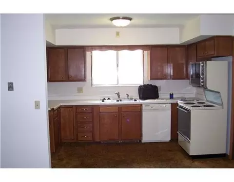 2507 Rebecca, Springfield, OH 45503 photo 3
