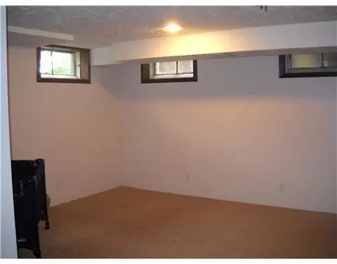 4851 Curtis, Springfield, OH 45503 photo 10