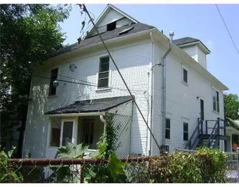 1418 S Limestone, Springfield, OH 45505 photo 2