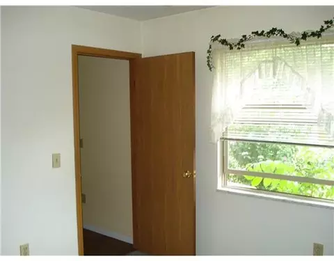 5624 W Ridgewood, Springfield, OH 45503 photo 12