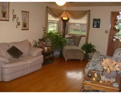 1945 Sierra, Springfield, OH 45503 photo 2