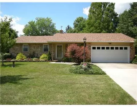 2447 E Possum Rd, Springfield, OH 45502 photo 1