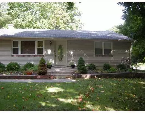 2710 Elm Dr, Springfield, OH 45504 photo 1