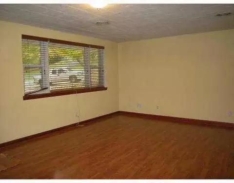 2710 Elm Dr, Springfield, OH 45504 photo 4