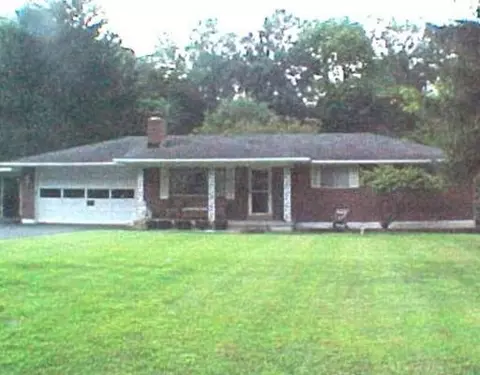 2321 Brookdale Dr, Springfield, OH 45502 photo 1