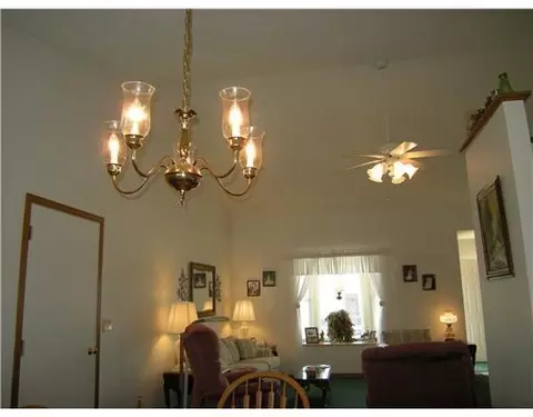 1216 Old Farm Ln #1216, Springfield, OH 45503 photo 8