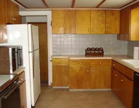 3326 Derr Rd, Springfield, OH 45503 photo 6