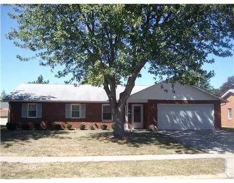 911 Meadowview Dr, Celina, OH 45822 photo 1