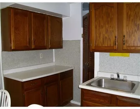 1069 Heard, Springfield, OH 45506 photo 4