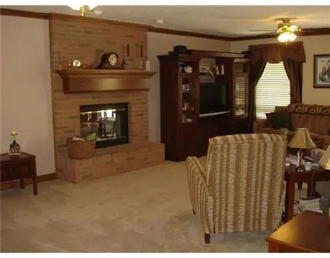 1325 Quinlan Ct, Springfield, OH 45503 photo 3