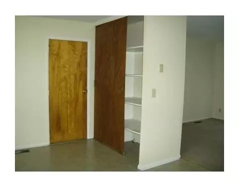 512 Monaco, Springfield, OH 45506 photo 2