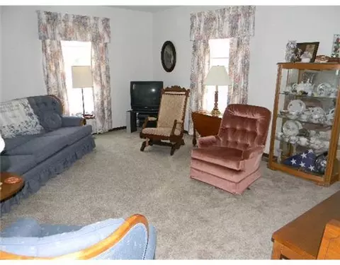 626 Clint Dr, Ada, OH 45810 photo 5