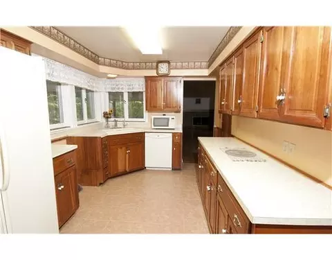 1589 Lucas Dr, Springfield, OH 45506 photo 5