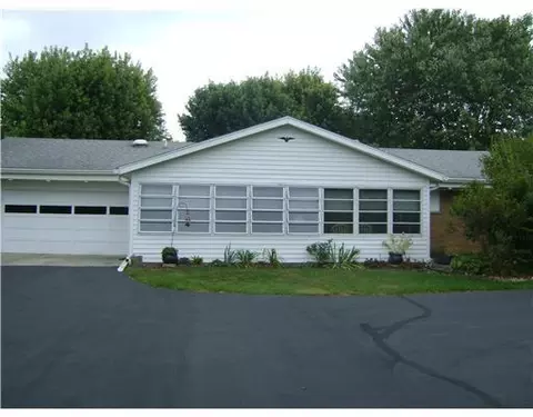 1628 Shadeland, Springfield, OH 45503 photo 2
