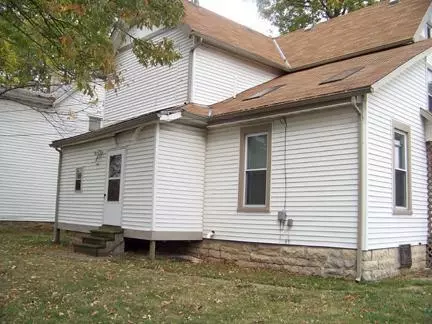 1233 Clifton Ave, Springfield, OH 45505 photo 2