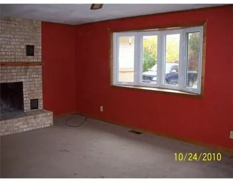 2700 Lindair Dr, Springfield, OH 45502 photo 2
