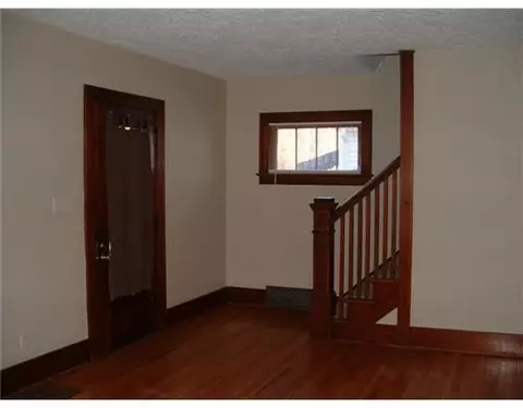725 W Second St, Springfield, OH 45504 photo 4
