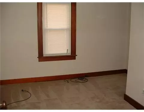 725 W Second St, Springfield, OH 45504 photo 9