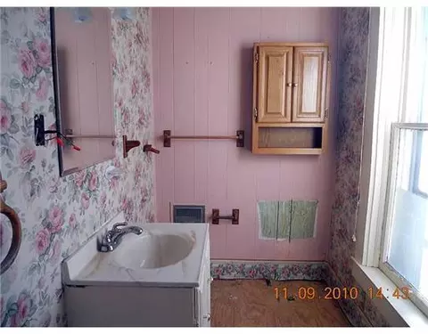 307 E Walnut, Covington, OH 45318 photo 9