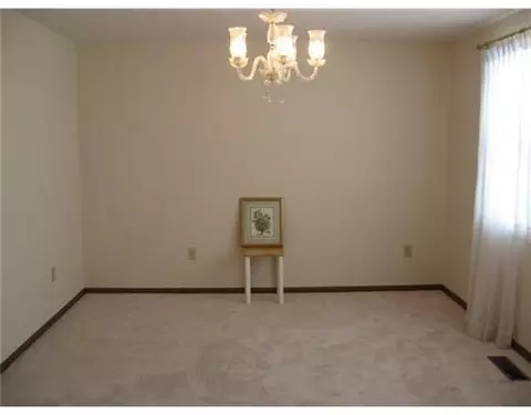 1632 Delmar Dr, Springfield, OH 45503 photo 5