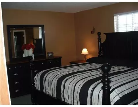 3923 Delmar Cir, Springfield, OH 45503 photo 6