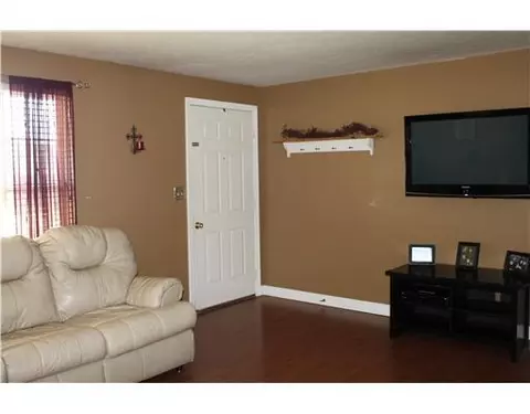 3923 Delmar Cir, Springfield, OH 45503 photo 5