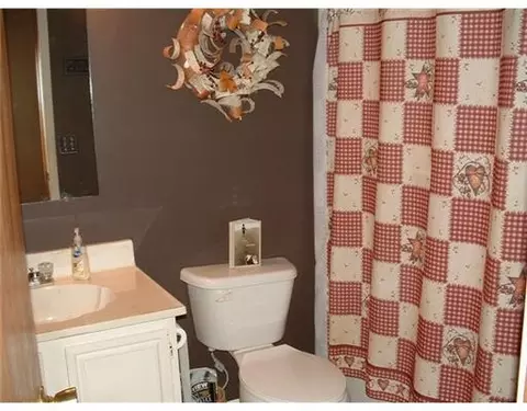 3923 Delmar Cir, Springfield, OH 45503 photo 9