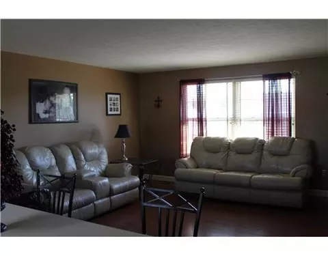 3923 Delmar Cir, Springfield, OH 45503 photo 4