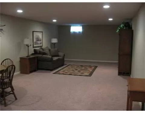 631 Hiser Ave, Springfield, OH 45503 photo 8