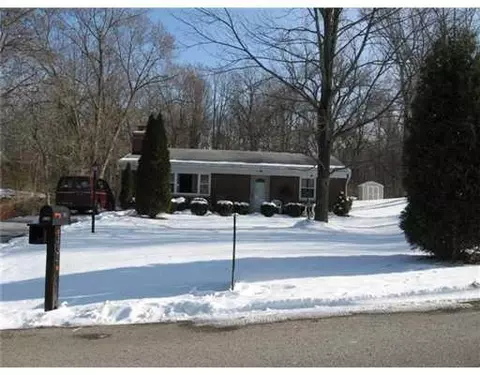 334 Woodview Dr, Springfield, OH 45504 photo 1