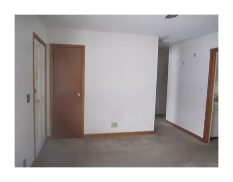 3213 Woonsocket, Springfield, OH 45503 photo 2