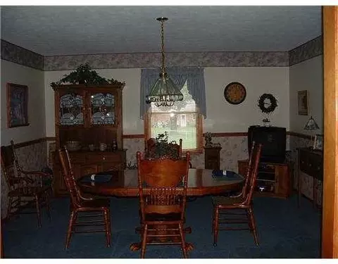 2451 Erter Dr, Springfield, OH 45503 photo 4