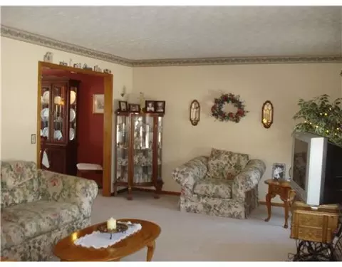 2923 Nettlewood, Springfield, OH 45502 photo 2