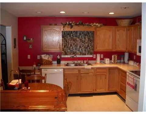 208 N Enterprise, Celina, OH 45822 photo 4