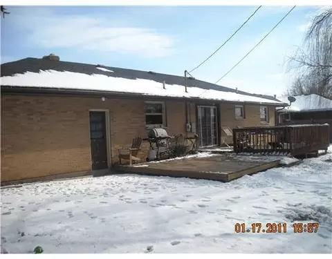 4405 Phoenix Dr, Springfield, OH 45503 photo 2