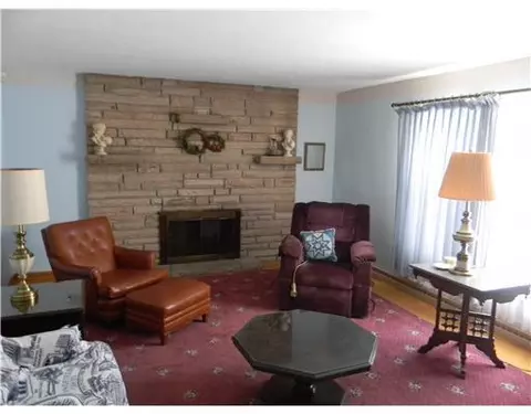 3125 Derr Rd, Springfield, OH 45503 photo 2