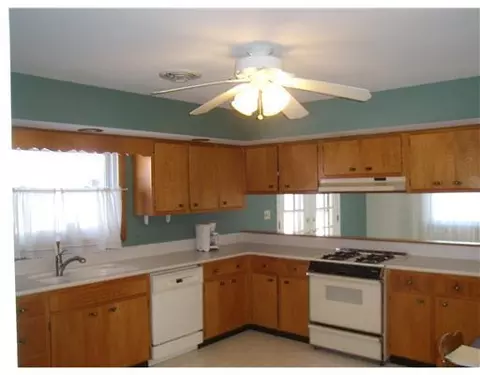 2653 Carousel, Springfield, OH 45503 photo 12
