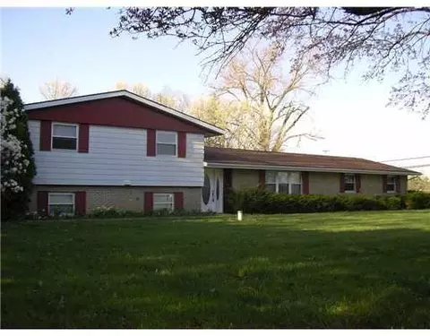 4 W Possum, Springfield, OH 45506 photo 1