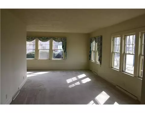 410 W Roseland, Springfield, OH 45503 photo 4