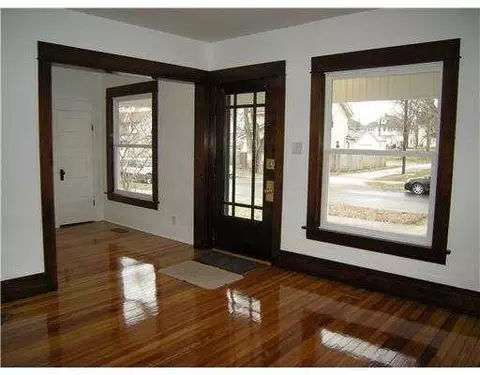 364 S Douglas Ave, Springfield, OH 45505 photo 2