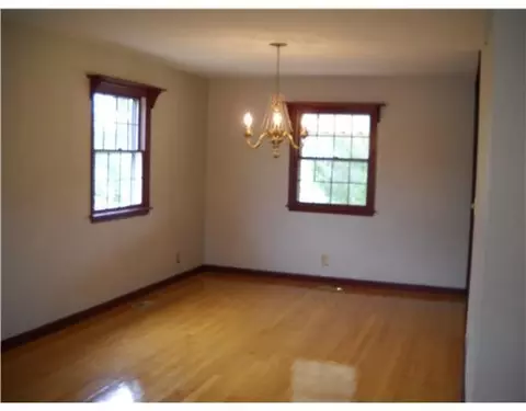 535 Zeller, Springfield, OH 45503 photo 3