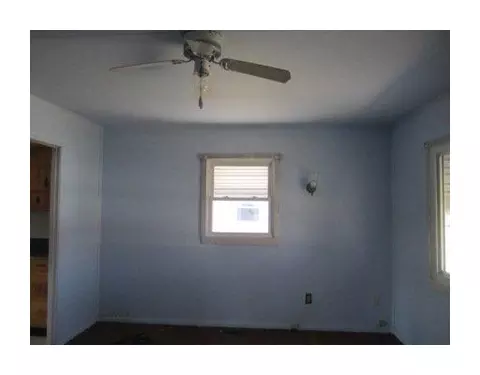 2425 Van Buren, Springfield, OH 45505 photo 2