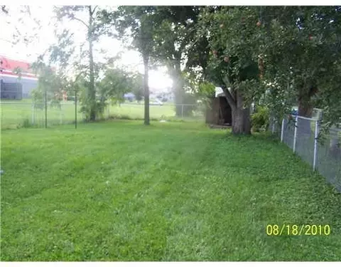 327 Fourth, Sidney, OH 45365 photo 3