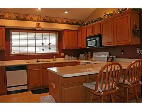1780 Saint Andrews Ct #.., Springfield, OH 45502 photo 2