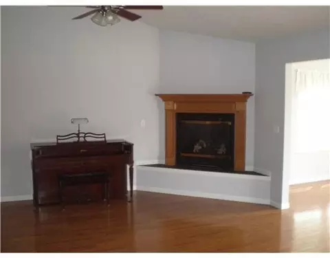 1753 Golfview #., Springfield, OH 45502 photo 2