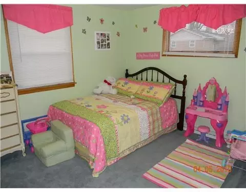 946 Sundown Rd, Springfield, OH 45503 photo 9