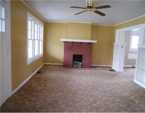 732 E Cassilly St, Springfield, OH 45503 photo 2