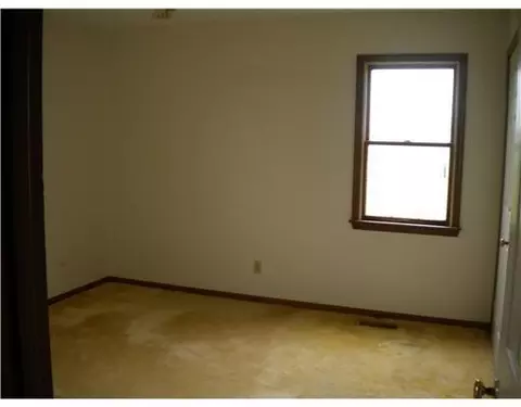 5330 E Yeazell Rd, Springfield, OH 45502 photo 9