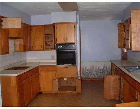 3241 Delrey, Springfield, OH 45504 photo 4